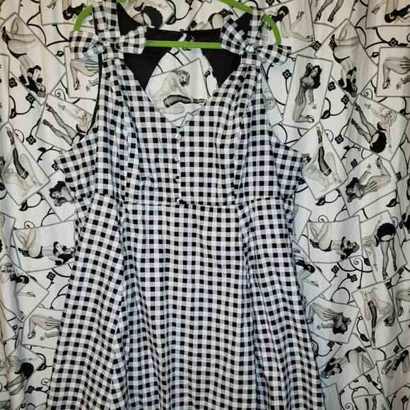 28W NWT Torrid Retro Chic Gingham bow strap dress 28W built-in tulle underskirt - Picture 1 of 10